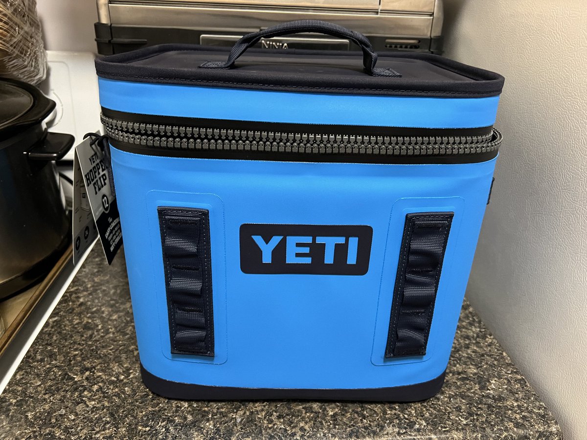 SirTechWizard's tweet image. I finally bought an Yeti