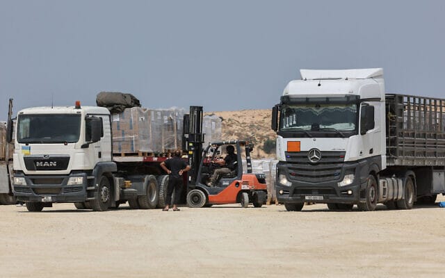 Hamas intercepted a significant humanitarian aid shipment from Jordan destined for Gaza through the Erez crossing, prompting condemnation from the US State Department.