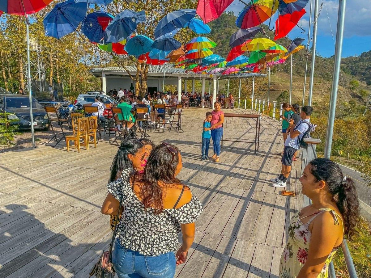 Los atardeceres en el Turístico Entre Robles, son de encantos. 

📍  La Comunidad de Darayli en el Municipio de Condega, Estelí ☀️⛱️☂️.
📸 Nicas Viajeros 

#ConozcamosNicaragua