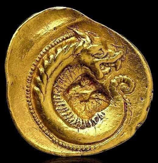 Celtic Gold ‘Rolltier’ Staters (2nd-1st Century BC), southern Germany and Bohemia.

#drthehistories