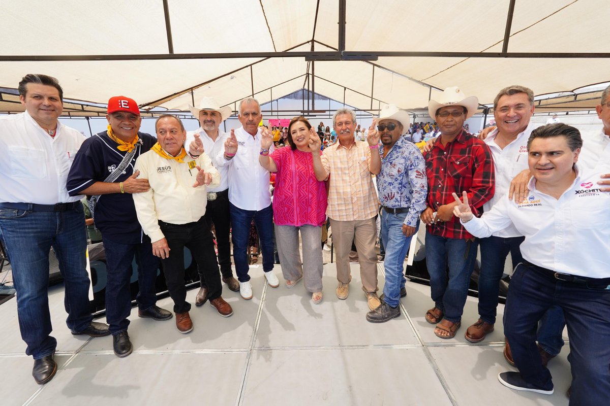 Hoy en Guaymas #XochitlGalvez dijo: 
“Conmigo tendrán los pescadores un gobierno cercano y amigo. Habrá financiamiento barato. Yo sé que ustedes no quieren regalado, pero no quieren esos precios de los bancos que son totalmente inaccesibles.'
#XvaGanando 
#MexicoDesperto 
#VotaX