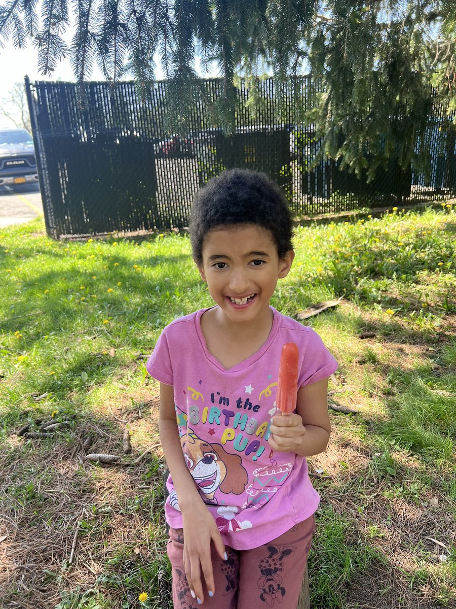 Sunny days call for some ice pops!😎☀️ @ferzeen_shamsi @OssiningSchools #OPride