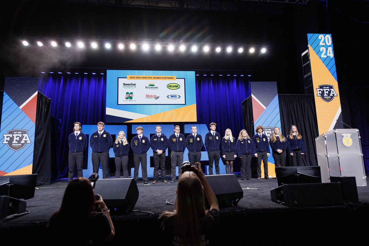 Introducing the class of 2024 for #SunriseUniversity! 12 individuals will be coming on board full-time at #SunriseCooperative under the #RISEFFACareerProgram. 

@OhioFFA #FFA #fulltimecareer #youthinag #ohioagriculture