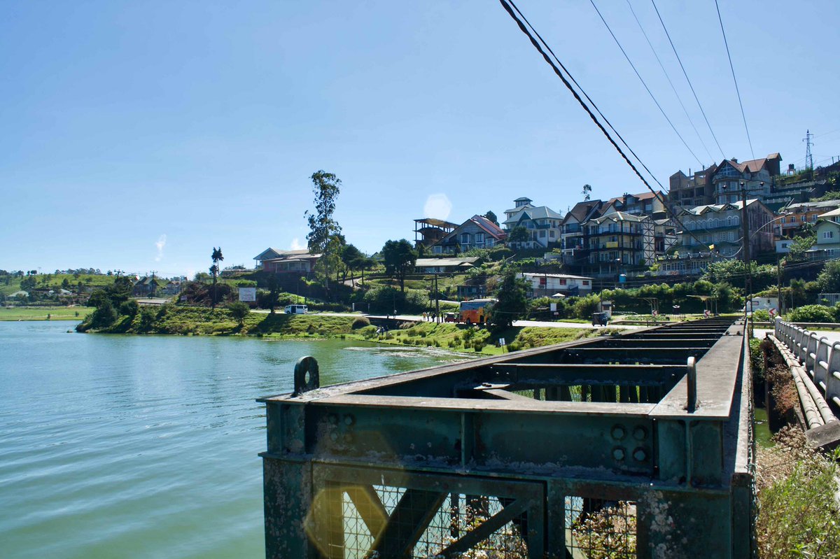 Paseando por Nuwara Eliya, Sri Lanka 🇱🇰 en el año 2020. #alldaytraveling #amoviajar #aroundtheworld #beautifuldestinations #placestogo #discoverearth #destinationearth #travelblogger #wanderlust #igtraveller #igworldtrip #igglobalclub #greatphoto #nuwaraeliya #srilanka