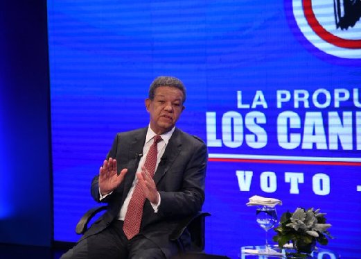 Leonel Fernández nosotros nunca hemos Privatizado nada nosotros 
capitalizamos que es diferente @LeonelFernandez#LeonelEnGrupoCorripio #LaPropuesta2024 #GrupoCorripio #FuerzaDelPueblo #LaVozDelPueblo #VOTA3