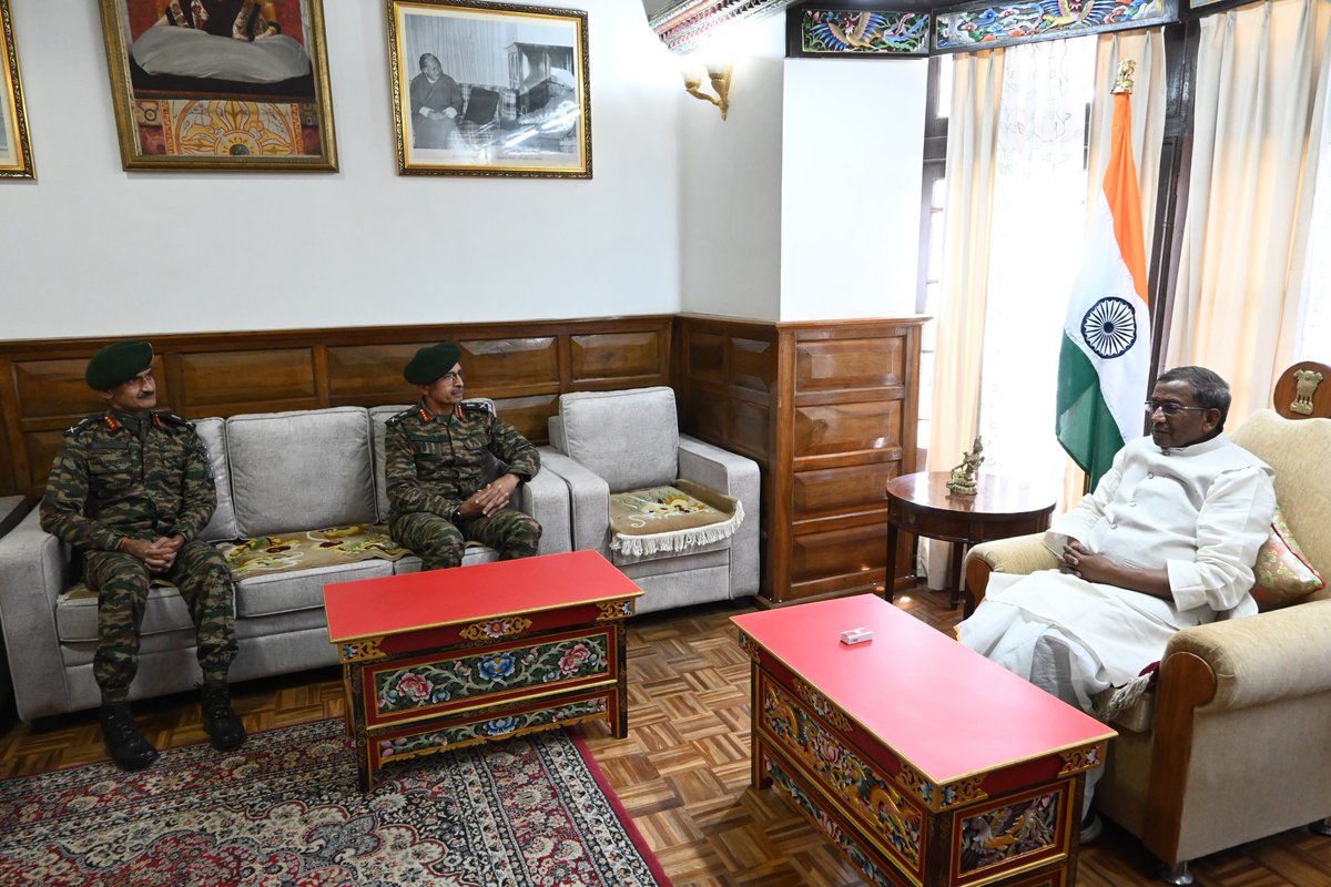 Lt. Gen. RC Tiwari and Sikkim Governor Discuss Border Strategy and Development