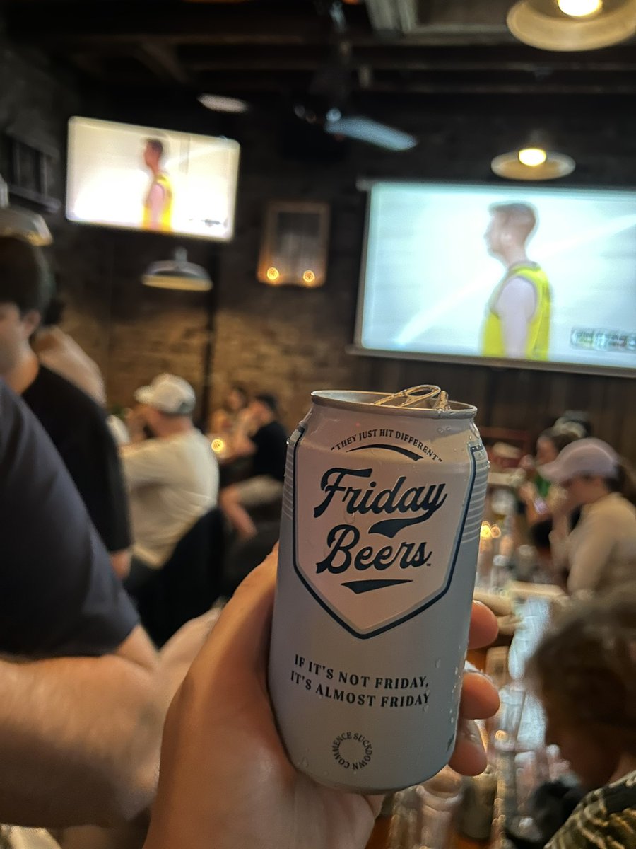 OldManWhoBets's tweet image. Ice cold @Friday_Beers for the @nyknicks game. 

Perfect. 

Cheers fam - good luck tonight.