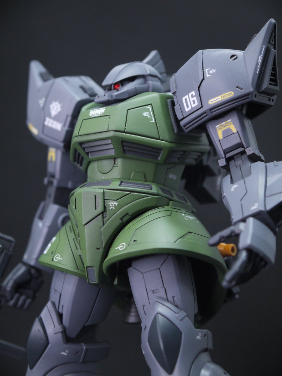 M_ni_sama's tweet photo. #ガンプラ好きとつながりたい 
#ガンプラ 
#戦場の絆 
高機動型ゲルググ完成
3Dプリンターで頭部、バックパック、型アーマー、腰アーマー、肘関節、サーベル＆マガジンホルダーを新造
戦場の絆(1)のプレーヤーとしては武装はMMP-80一択 https://t.co/pTicK3HsKa