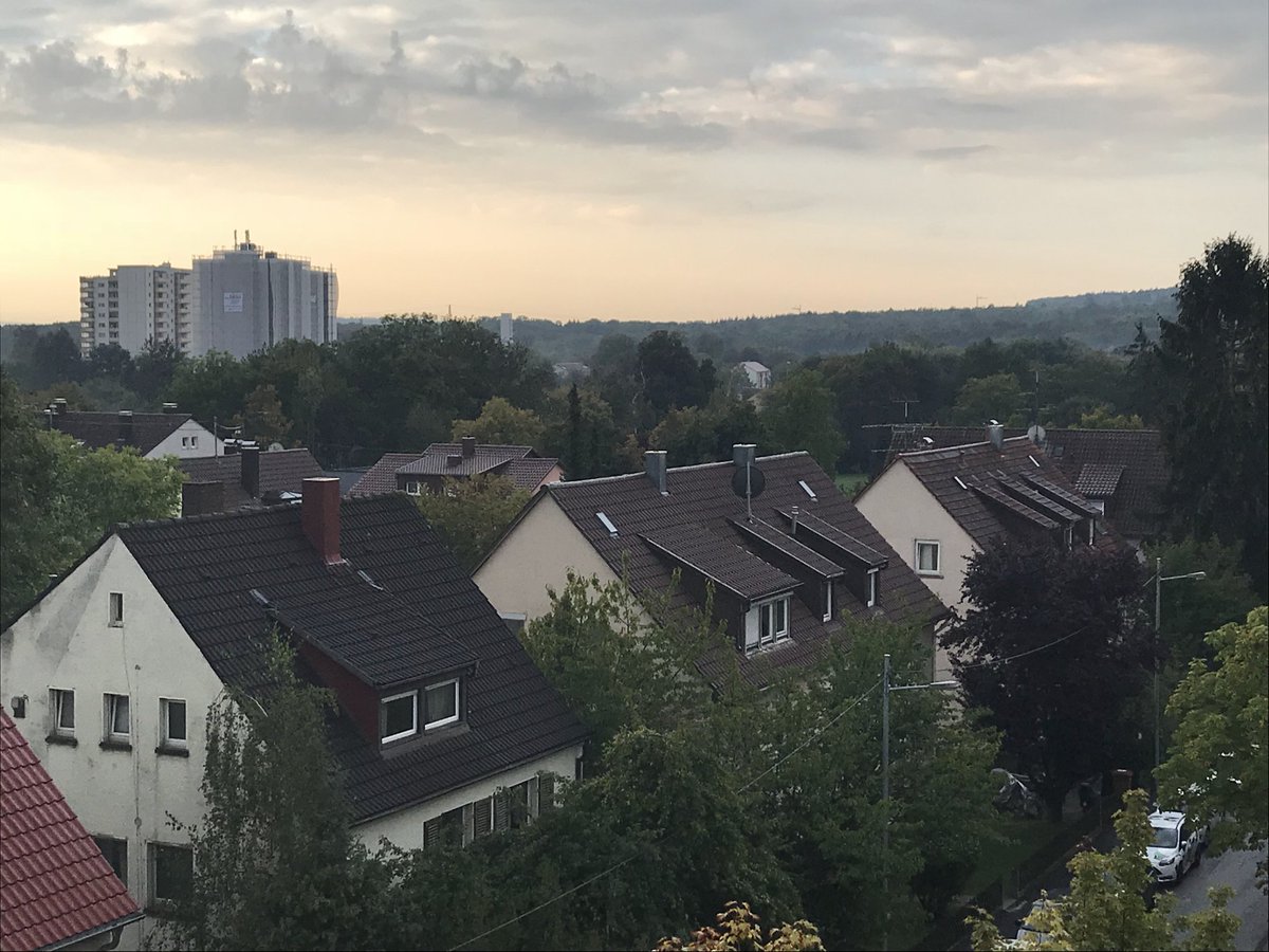 There are two things I miss about Germany when I used to pass through the Upper Rhine region on my way to work in Stuttgart: the landscape with endless green hills, and the industriousness of the people, right from the early hours of the morning.
