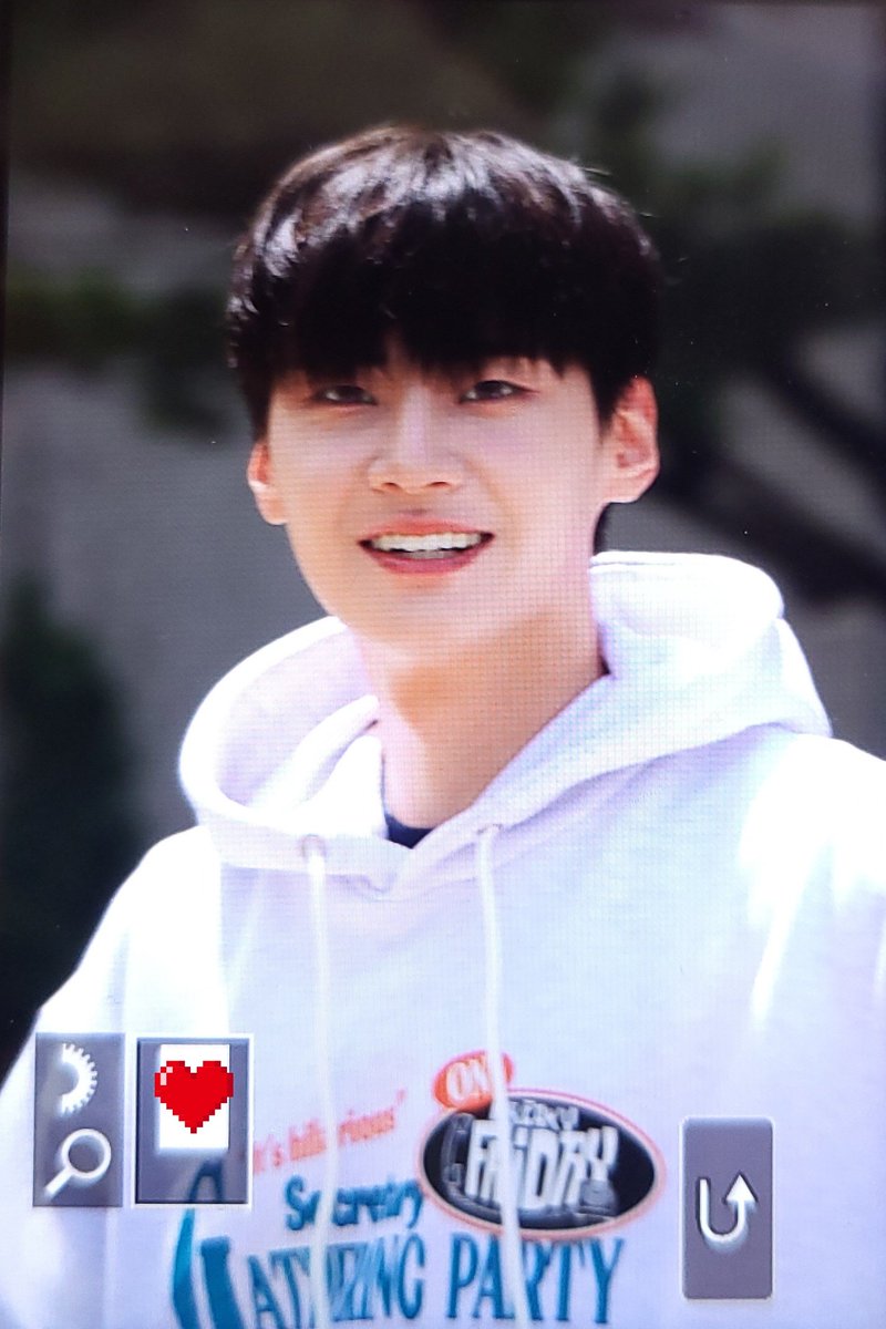 240503 prv
🌞
#이진혁 #LEEJINHYUK #브이태양