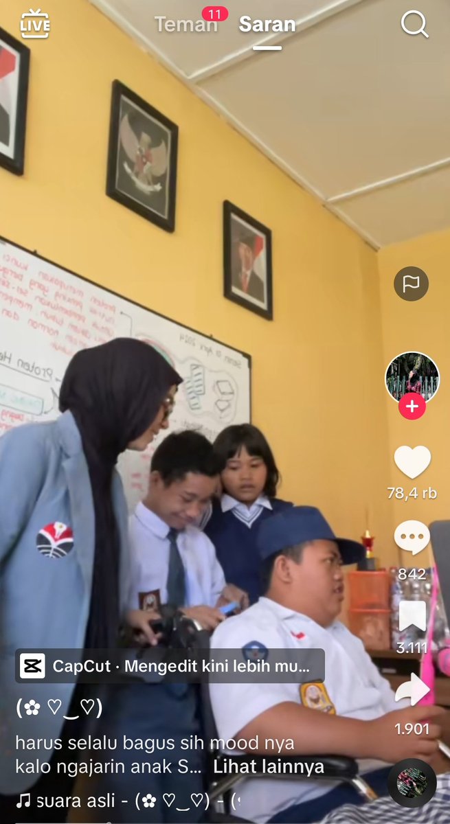 Keren banget anak !upi yang jadi guru SLB, harus extra sabar hadepin siswa berkebutuhan khusus, ini dari jurusan apa ya?