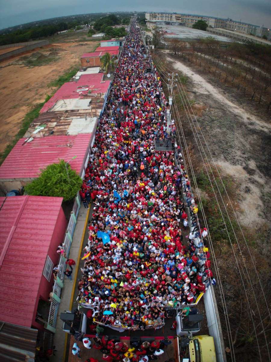 ¡Vergación! Cómo dicen en el #Zulia 😊🚩❤️‍🔥 @NicolasMaduro @dcabellor #ConChávezYMaduroPaLaCalle #BidenLevantaLasSancionesYa