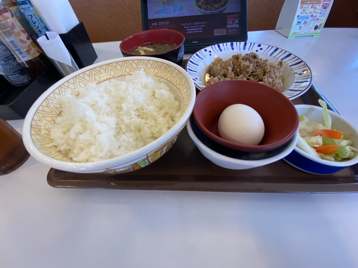 佐久市バルーンフェスタから離れて 朝食を食べています。