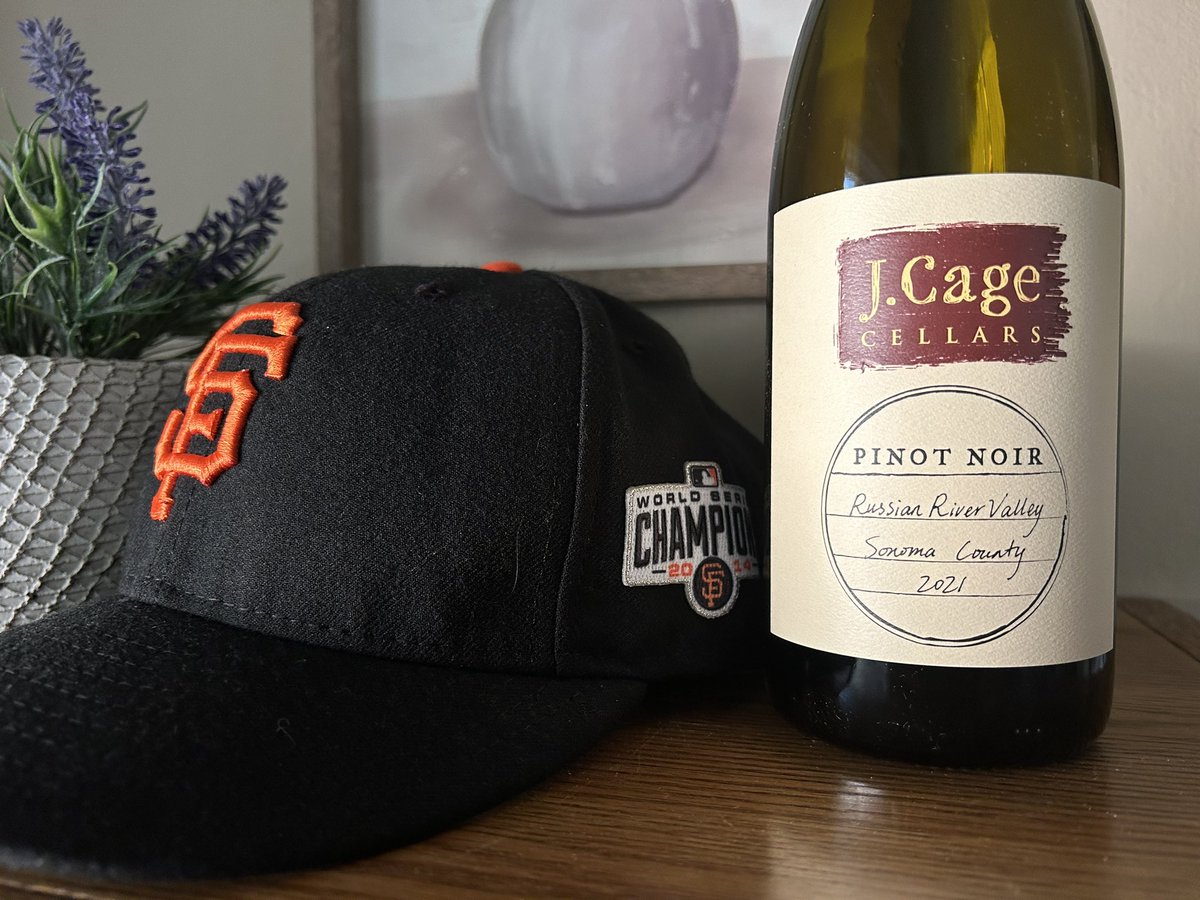 A1. My favorite Wine & Ball Cap photo. Go Giants. @JCageCellars #PinkSociety @jflorez @Kerryloves2trvl @mickeyfinn22 @vdebrunner @i_stephie @IlliniMJ @magee333 @JRyan832