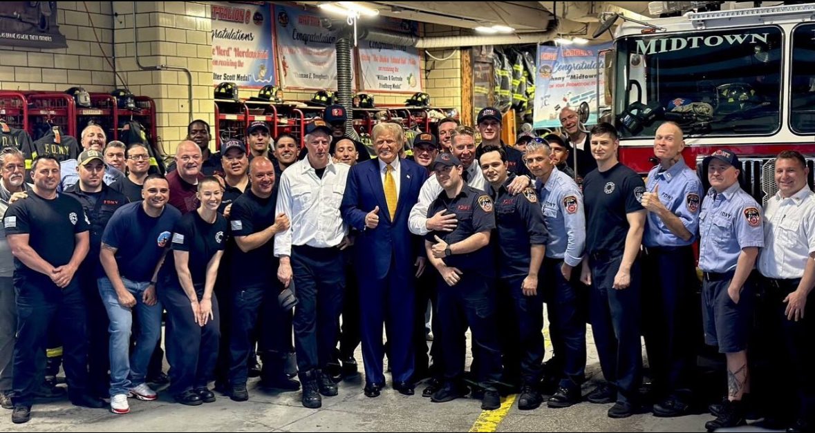 FDNY stands with President Trump ❤️💙🇺🇸