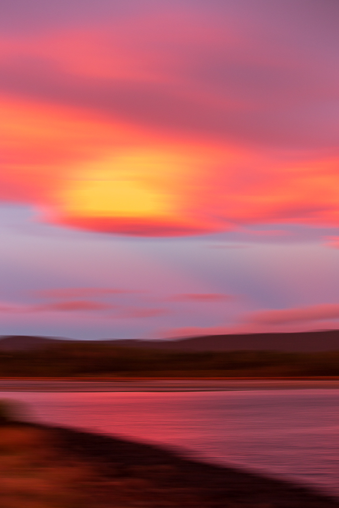 April 25th is always a special day for me, because it is ANZAC Day, but the sunrise this morning was just as special, and very fitting.

Below is one ICM image I made of the Lenticular Clouds,  and another was my only mint for April, as seen on my 📌