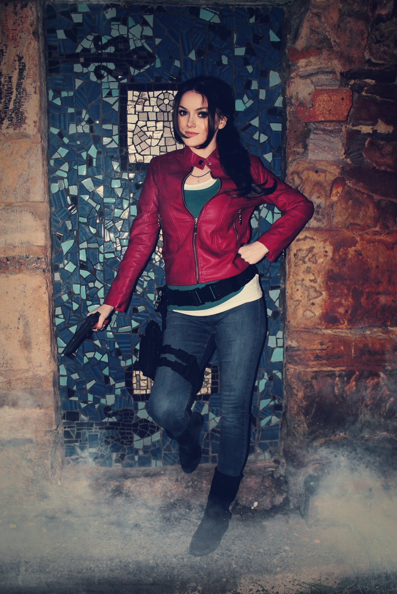 Resident Evil 2 Remake - Claire Redfield
#residentevil #residentevilcosplay #capcom #capcomcosplay #cosplay