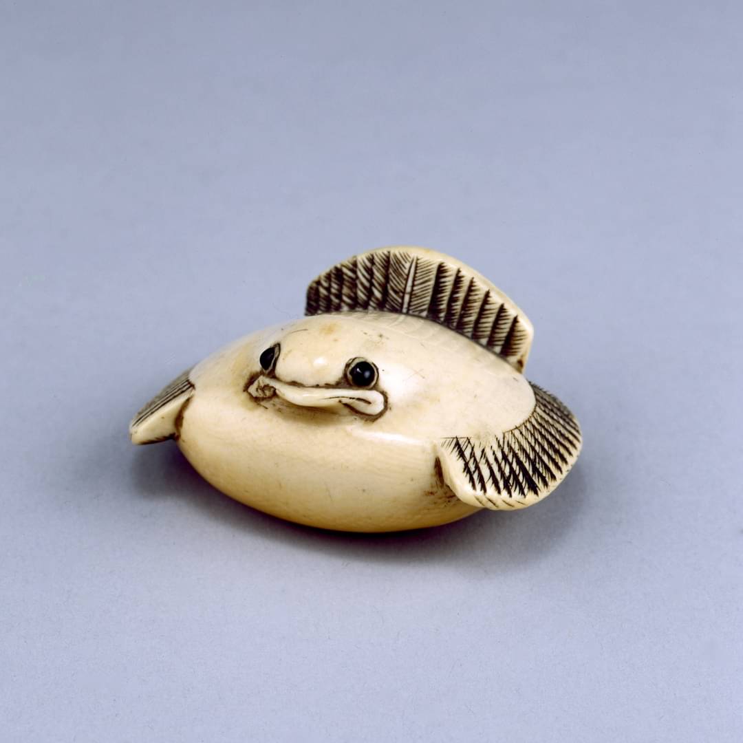 Please. Look at this.
Sparrow netsuke by Masanao  
Ivory, Edo period
art.thewalters.org/detail/13711/n…