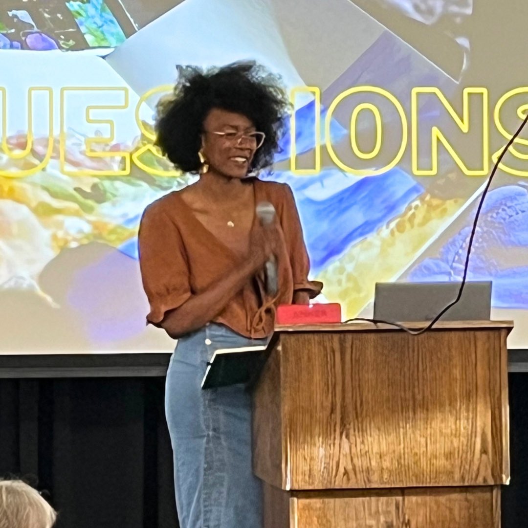 🎨🌳 It was an honor to host local artist Latasha Greene (@jitterbug_art) tonight at Koelbel Library. She spoke on how she found her way as a woman, artist and nature lover. You can see her collection at Koelbel Library through June 30

#localartist #coloradoartist #latashagreene