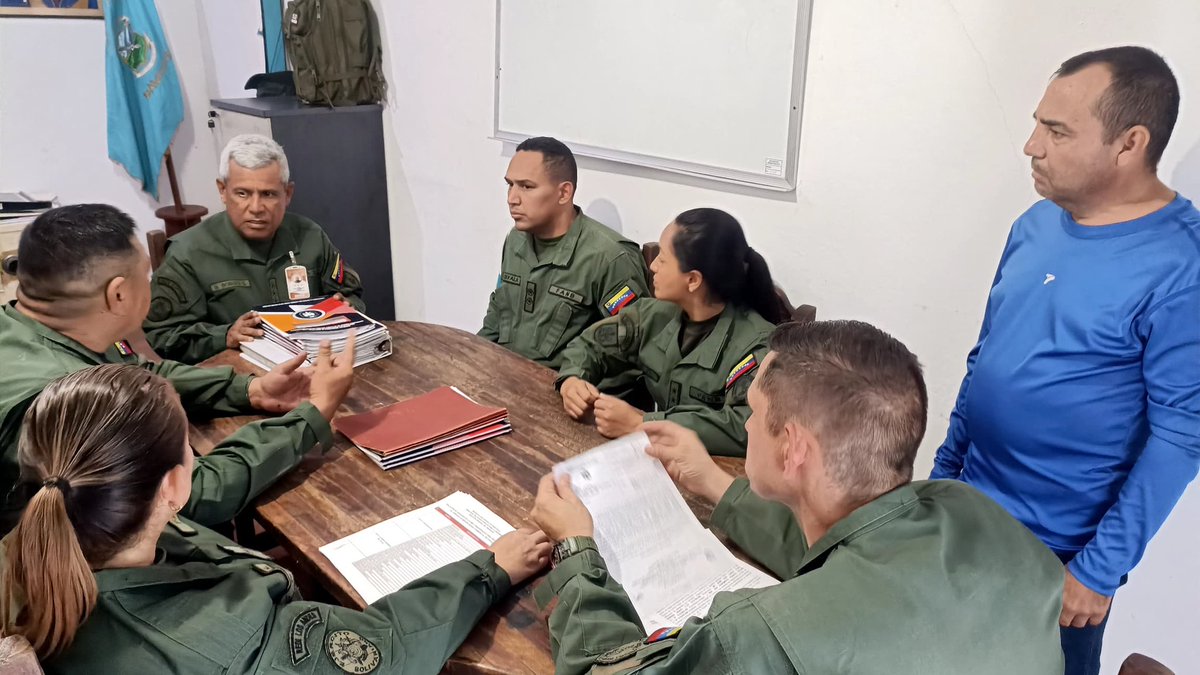#23Abr || Desde la Base Aérea Buenaventura Vivas, (BAVIVAS) Estado Táchira, la @contralorgralfanb, a través de la Oficina Regional de Control Fiscal los Andes, instaló su equipo auditores