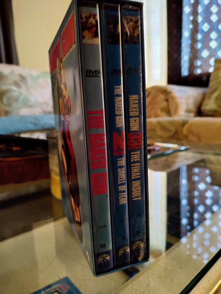 Check out The Naked Gun Trilogy Gift Box Collection (DVD, 2002, 3-Disc Set) Leslie Nielsen ebay.com/itm/1553406635… #eBay via @eBay #EBay #EBaySeller #DVDS #EBayStore #Movies #MovieNight #NewDVDS #Rare #SALE #Discount