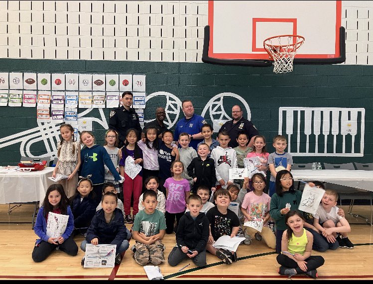 P.S. 62 Growing Leaders (@ps62thekathlee1) on Twitter photo Had our 1st Career Day and it was amazing! The students were eager to learn and our family volunteers put on a wonderful presentation!! Here’s to the first and certainly not the last! At 62 we believe we lead we achieve!! <a href="/DrMarionWilson/">Dr. Marion Wilson</a> <a href="/CChavezD31/">Christine Chavez</a> @D31DSPalton <a href="/NYPD123Pct/">NYPD 123rd Precinct</a> Had our 1st Career Day and it was amazing! The students were eager to learn and our family volunteers put on a wonderful presentation!! Here’s to the first and certainly not the last! At 62 we believe we lead we achieve!! <a href="/DrMarionWilson/">Dr. Marion Wilson</a> <a href="/CChavezD31/">Christine Chavez</a> @D31DSPalton <a href="/NYPD123Pct/">NYPD 123rd Precinct</a>