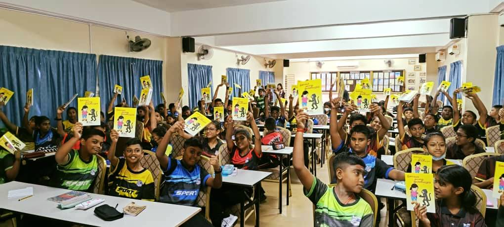 On 25/4, WCC volunteer Mr. Kana, conducted an OK Tak OK session in Tamil to students in standards 5 and 6 at SJK (T) Ramakrishna. Students were enthusiastic and happy to receive WCC's book on child sexual abuse prevention, 'Nina & her Secret'. #OKTakOK #Outreach #Tamil