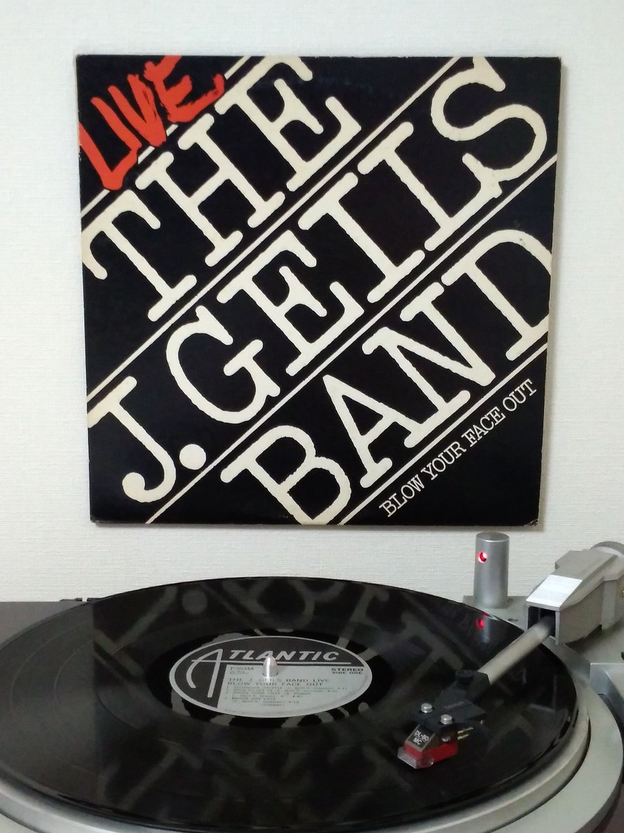 The J. Geils Band - Blow Your Face Out (1976) 
#nowspinning #NowPlaying️ #アナログレコード
#vinylrecords #vinylcommunity #vinylcollection 
#classicrock #rock 
#thejgeilsband #PeterWolf