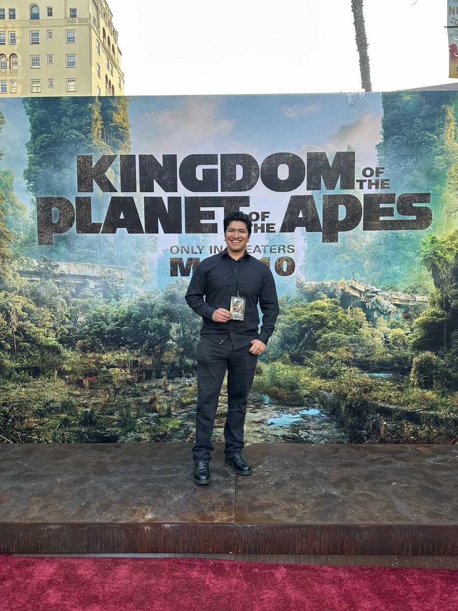 blurayangel's tweet photo. WHAT A WONDERFUL DAY!!! APES TOGETHER STRONG!
#IMAXPartner #KingdomOfThePlanetOfTheApes
@ApesMovies @IMAX https://t.co/GRzcLWkVfh