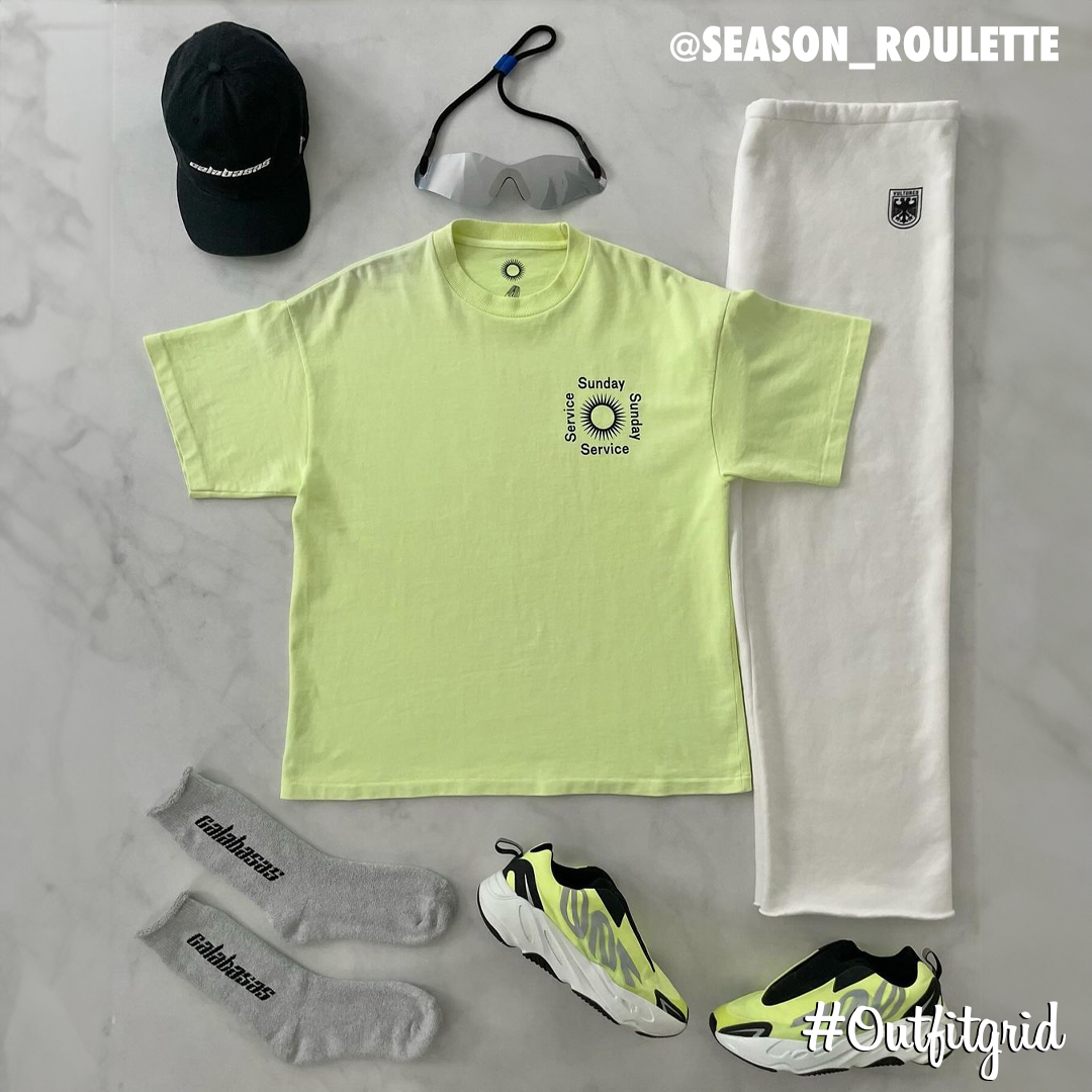 Today's top #outfitgrid is by @season_roulette. ▫️ #SundayService #Tee ▫️ #Vultures #Sweatpants ▫️ #Calabasas #Cap & #Socks ▫️ #YeezyShades ▫️ #YeezyBoost700 #Phosphor