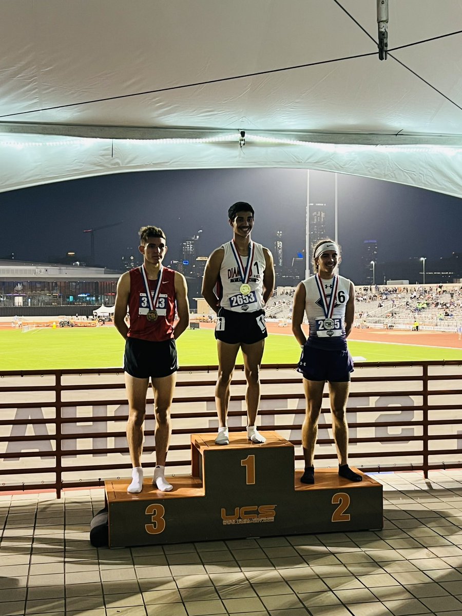 GOLD again!!!!! 🥇And the new state record holder in the 4A 1600m run with a 4:14.08!!! @SanchezAngel05 @FWISDAthletics @DHJEaglesFWISD @dhjboosterclub @FortWorthISD