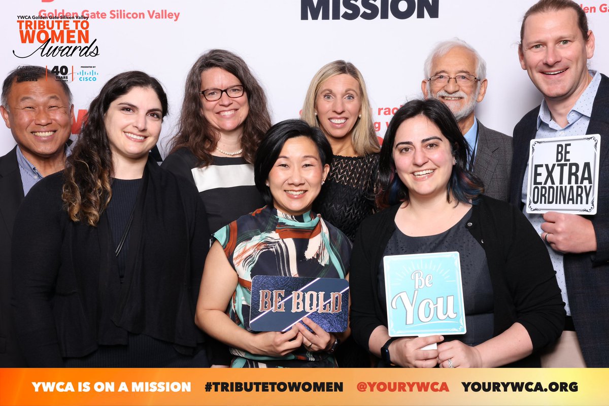 Celebrating @Steph_HarmanMD at the YWCA Tribute to Women Awards #womeninmedicine 👩🏻‍⚕️🔥🤓🥳 #hapc