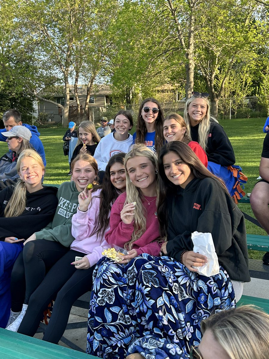 The Cougars lost a tough one tonight to the Skyhawks in extra innings. The kids played tough and the students showed up to support the Orange and Blue. 🧡💙🧡💙