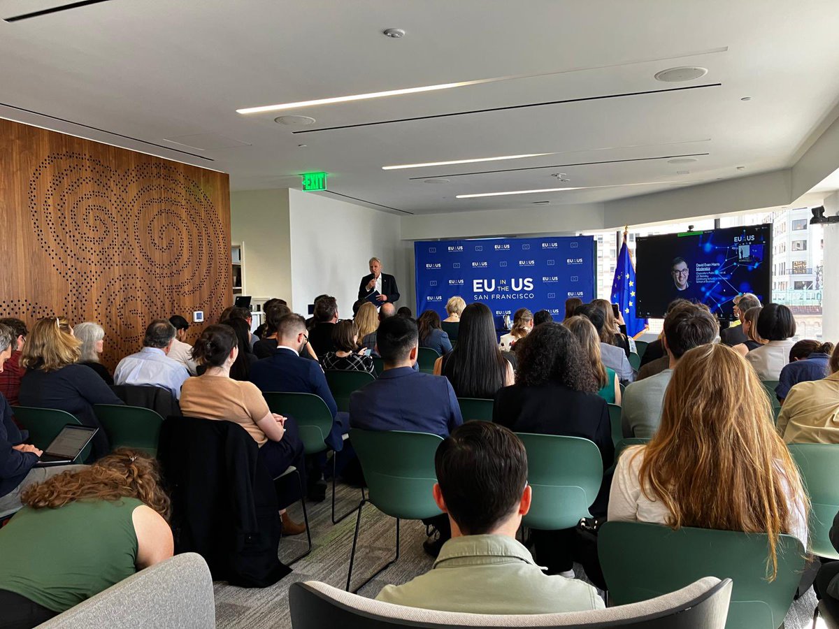 2024 is the biggest election year in history. EP elections will take place in 5 weeks. How can #DSA get platforms to fight disinfo and deep fakes? 
Rich exchanges between <a href="/RenateNikolay/">Renate Nikolay</a> <a href="/JulieOwono/">JulieOw@mstdn.social</a> <a href="/jeff4llen/">Jeff Allen</a> <a href="/brandonsilverm/">Brandon Silverman</a> and <a href="/davidevanharris/">David Evan Harris linkedin.com/in/davidevanharris</a>, with full house on site #Bxl2Bay