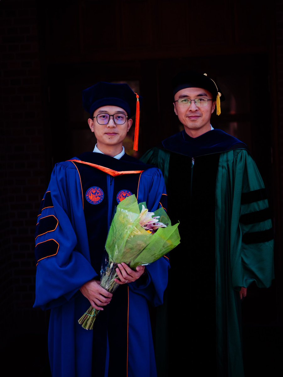 A proud advisor moment! It was an honor to accompany my students to the stage as they received their PhD degrees. Congratulations to Dr. Gilbert Yang Ye and Dr. Pengxiang Xia! Wishing them both a thrilling career ahead. It’s truly a rewarding moment for me.@essie_uf