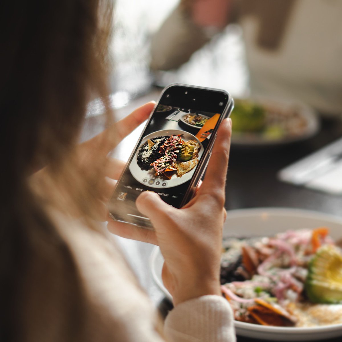 When you're at @Lacasitagastown, your phone always eats first. ⁠
⁠
Photo Credit: @lacasitagastown⁠
⁠
⁠
#dineoutvancouver #lacasita #lacasitagastown #gastown #gastownvancouver #gastownbc #bctown #bc #bcbuildings #vancouver