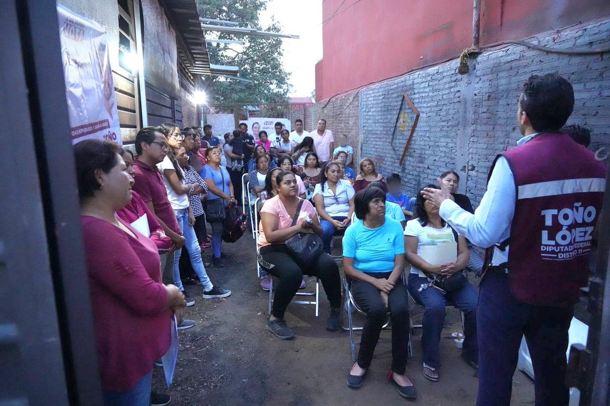 ¡Gracias San Bartolo Coatepec!

Seguimos recorriendo el Distrito 11, escuchando a las vecinas y vecinos sobre lo que quieren para Puebla.

Las propuestas de la transformación llegarán a todos los rincones. ¡Con #VisionDeLiderazgo🥇 vamos a ganar!