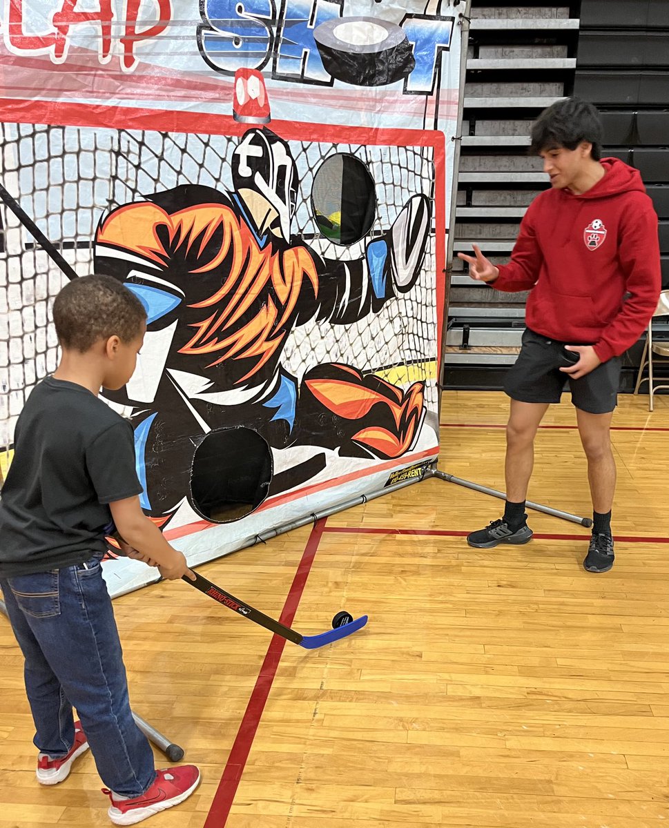 Nick Thomas (@realnichdt) on Twitter photo Cool to see the <a href="/gbsoccerr/">GB SOCCER</a> boys helping out. <a href="/GBCSBobcats/">GrandBlancSchools</a> put on a wellness expo today and it was a great turn out! Thanks to all the boys that helped out, got few pics here of <a href="/Owen_t_cooper/">OwenTSoccer</a> <a href="/Lincolntfsoccer/">Lincoln Floyd</a> and Kirtan <a href="/_GB_Athletics_/">Grand Blanc Bobcats</a> Cool to see the <a href="/gbsoccerr/">GB SOCCER</a> boys helping out. <a href="/GBCSBobcats/">GrandBlancSchools</a> put on a wellness expo today and it was a great turn out! Thanks to all the boys that helped out, got few pics here of <a href="/Owen_t_cooper/">OwenTSoccer</a> <a href="/Lincolntfsoccer/">Lincoln Floyd</a> and Kirtan <a href="/_GB_Athletics_/">Grand Blanc Bobcats</a>