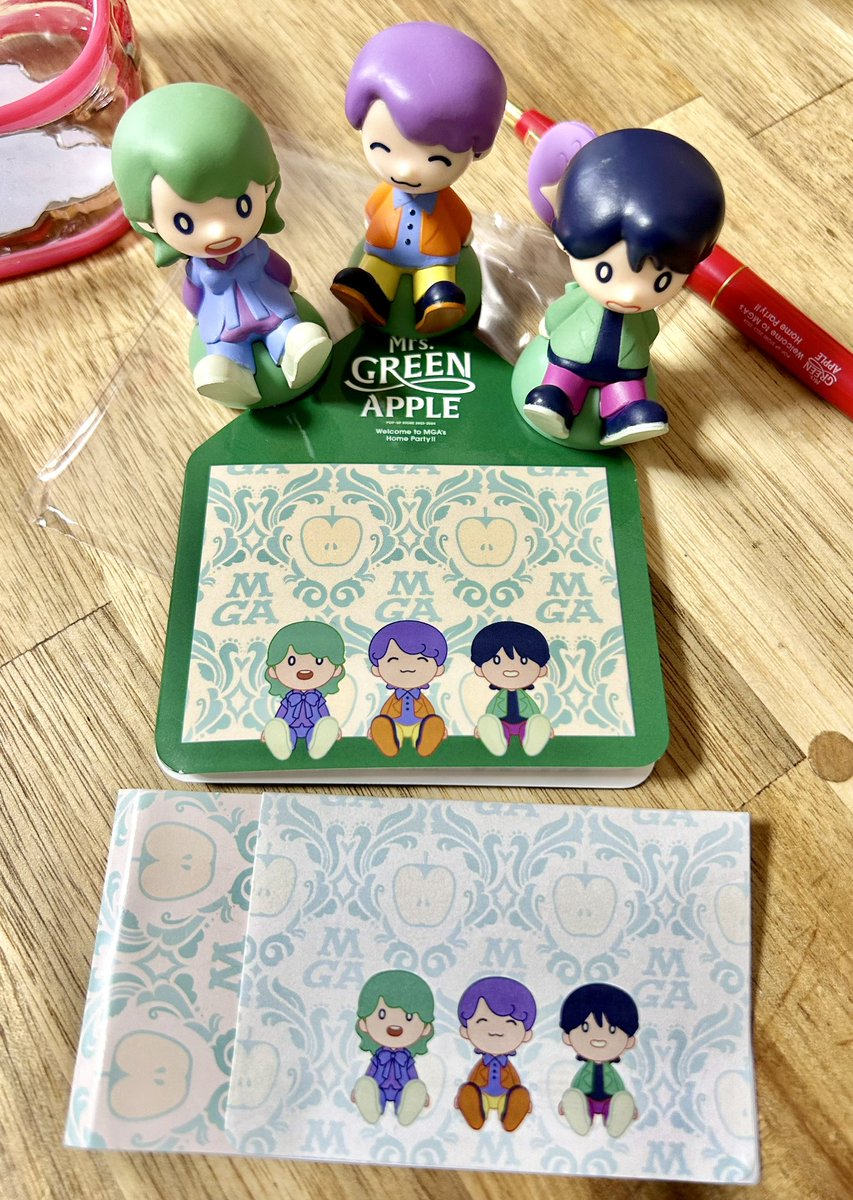 お出かけにミセスを連れて行きたい✨いつもはお家のケースで飾ってる