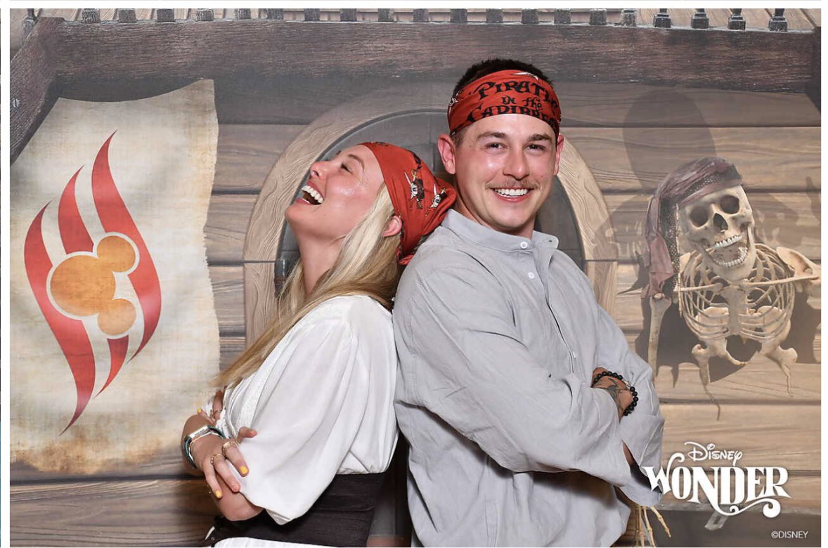 brandi_clouse's tweet image. Bhavesh on the Disney Wonder had us in tears from laughing so hard! He made our trip more magical than anyone else in photopass has ever done! Thank you Bhavesh #CastComplement #DisneyWonder