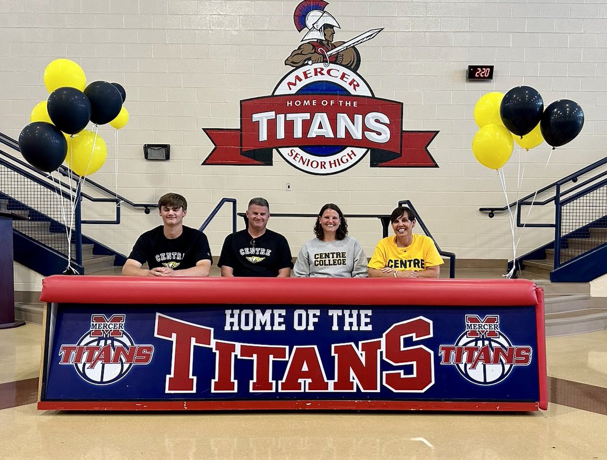 Make_Zeecardii tweet media