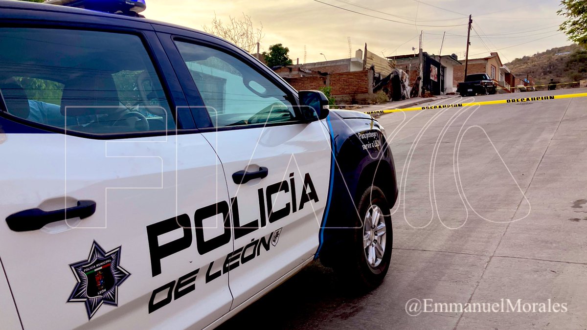 🚨Esta tarde un hombre de Aproximadamente 35 años resultó herido de bala luego de ser atacado a balazos en un domicilio de la calle Jaipur de la colonia La India en #León