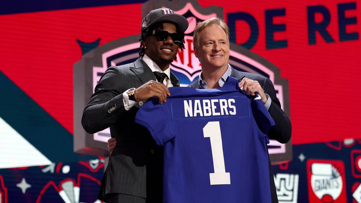 HEARTWARMING: After being drafted at #6, #Giants WR Malik Nabers lifelong dream of being able to buy his mom a house was fulfilled. “Next thing is to get mom a house,” he said on draft night, via NFL Films.