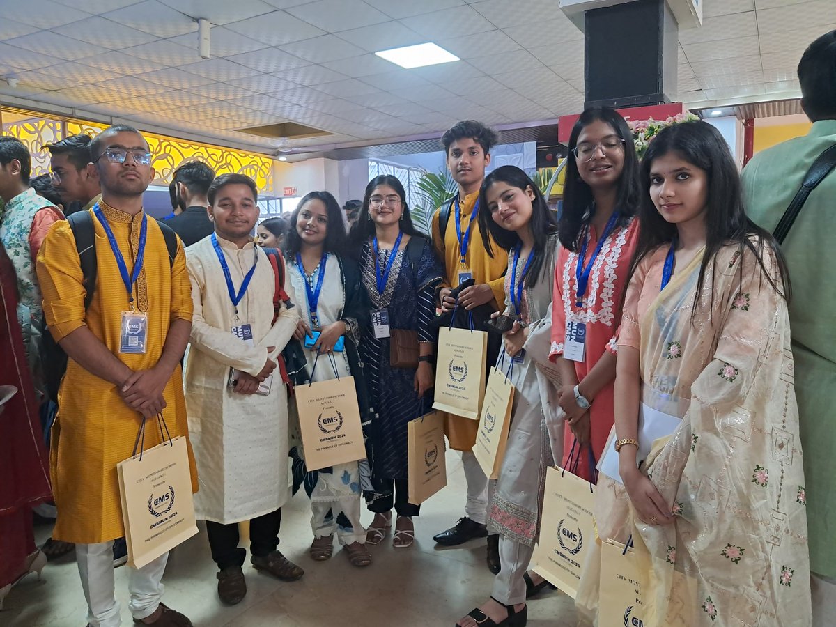 Our students are all geared up to take over the a CMS MUN Conference 2024!

Day 1 started with the MUN being declared open by the Chief Guest, Justice Siddharth Verma sir amidst a crowd of dignitaries, eminent guests and 613 delegates.

#MUN
#youngtalent 
#no1cbseschoolinvaranasi