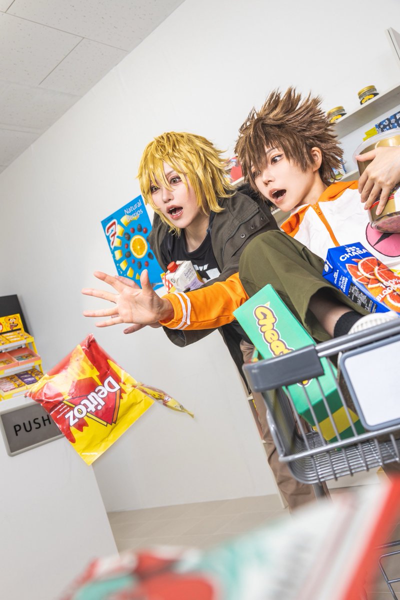 cos / 家庭教師ヒットマンREBORN! 》》 𝕊𝕙𝕠𝕡𝕡𝕚𝕟𝕘 🍿🧀🍫 《《 ┈┈┈┈┈┈┈┈┈┈┈┈┈┈┈┈┈ 沢田綱吉 @PyonYame ディーノ @Na__noko P @muzanmuza #筍ノ塚