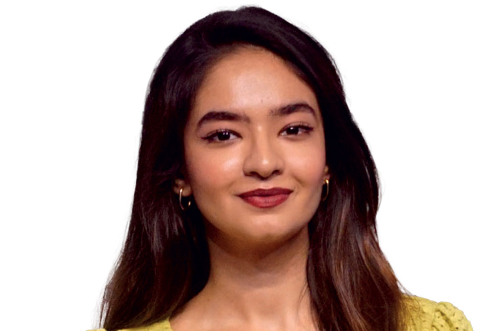 Learning from Mahi Chachu: She’s the star of a charming new show on Prime Video called Dil Dosti Dilemma but #AnushkaSen, all of 21, with 3 crore followers on Instagram is the picture of level headedness, writes @kavereeb t.ly/KNf1M