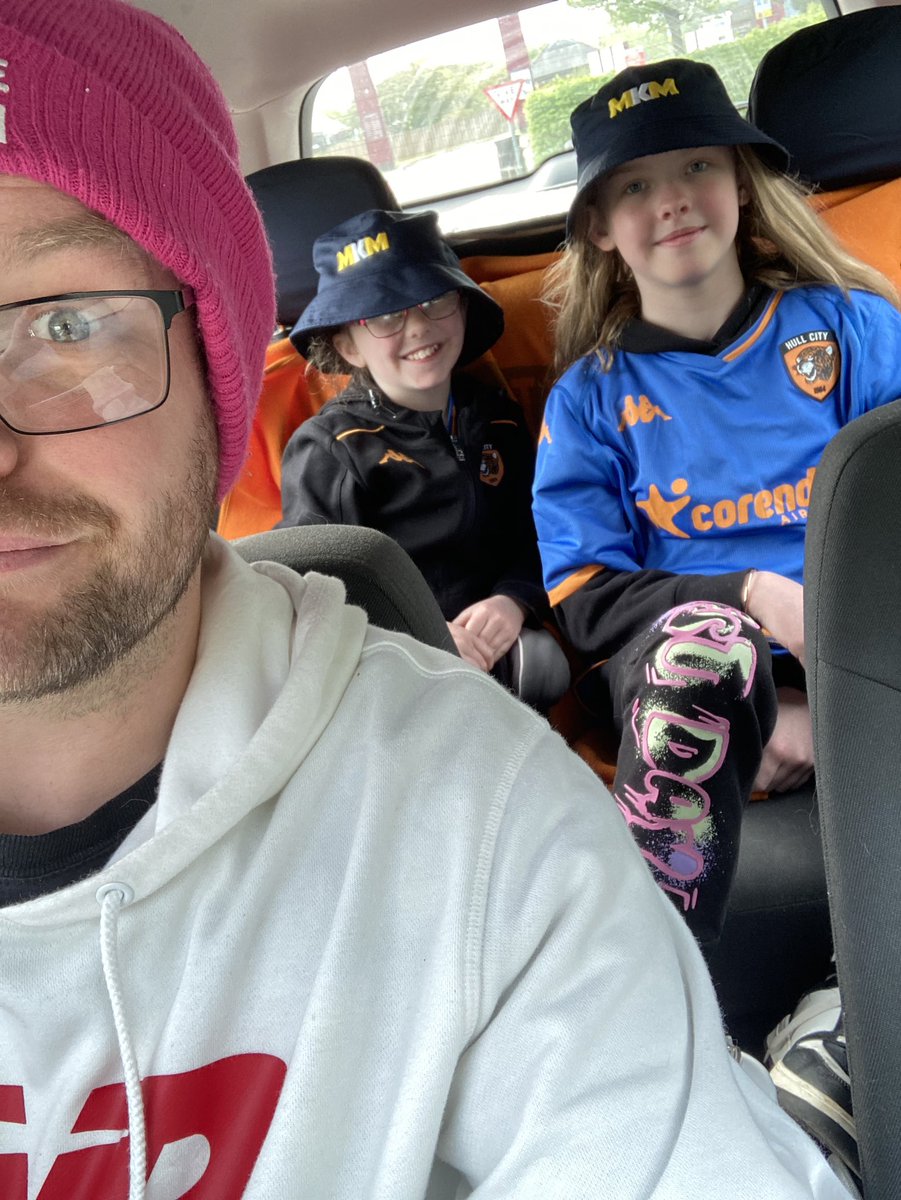Withernsea to Plymouth here we go! 
#hcafc