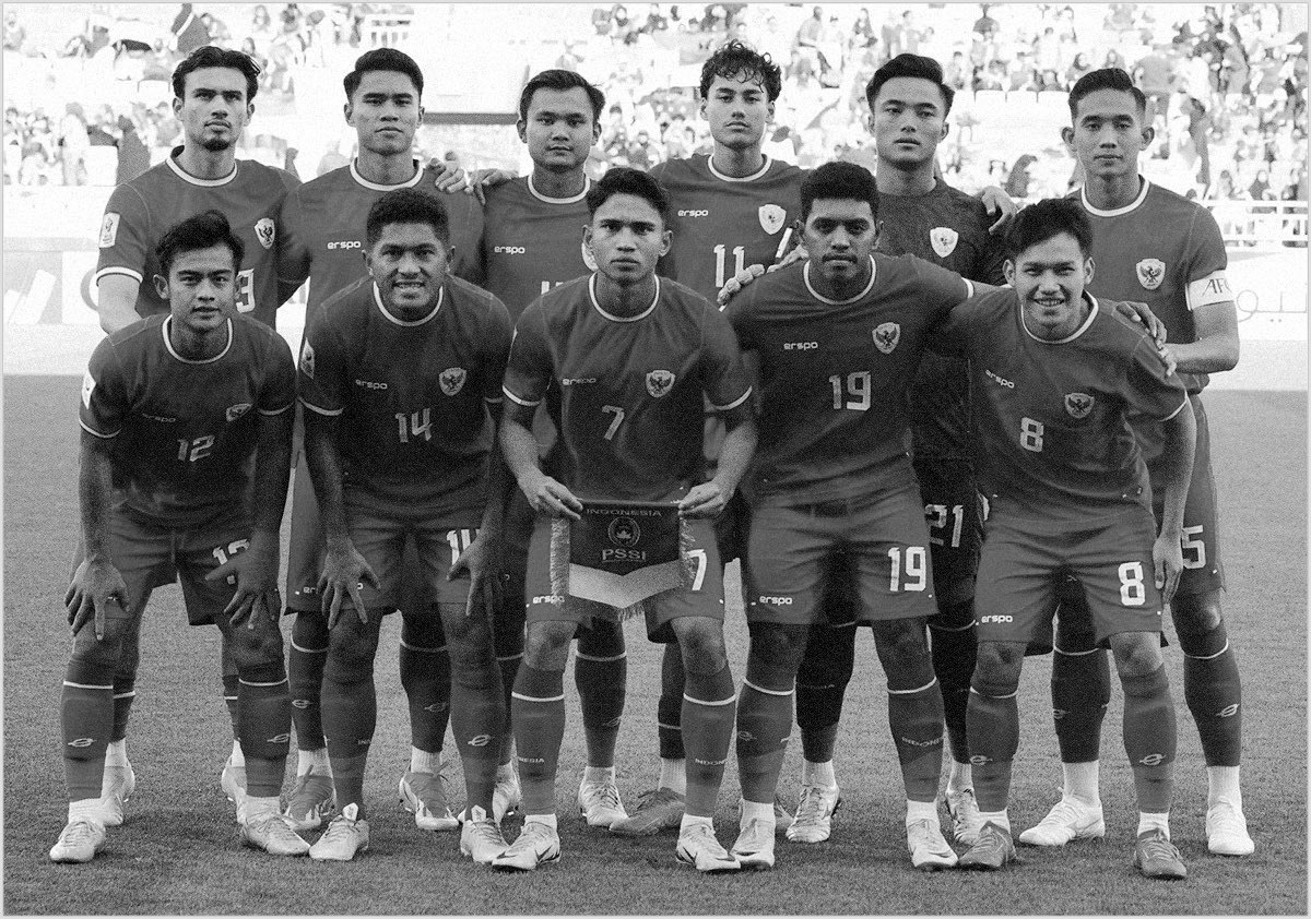 🇮🇩✨ Perlu diingat bahwa Kompetisi Piala Asia U-23 2024, merupakan Kompetisi kelompok umur. Sebagai tim debutan yang lolos Semi Final itu adalah pencapaian luar biasa dan harus di apresiasi. Dengan kualitas liga yang buruk & pembinaan pemain muda yang kurang masif dari…
