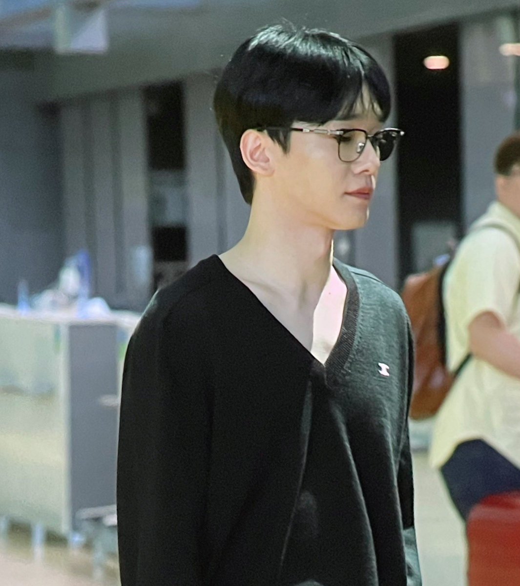 tbestJD's tweet photo. his side profile is perfect https://t.co/2g7RsziQAu
