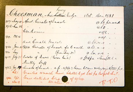 #OTD in 1917, Lucy Evelyn Cheesman was appointed Assistant Curator of Insects @zsllondonzoo. She was the first woman to join ZSL's Curatorial Team.
In 1920 she became Insect House Curator.
Below is her staff card, which we still hold in ZSL's #Archives.
#womeninscience